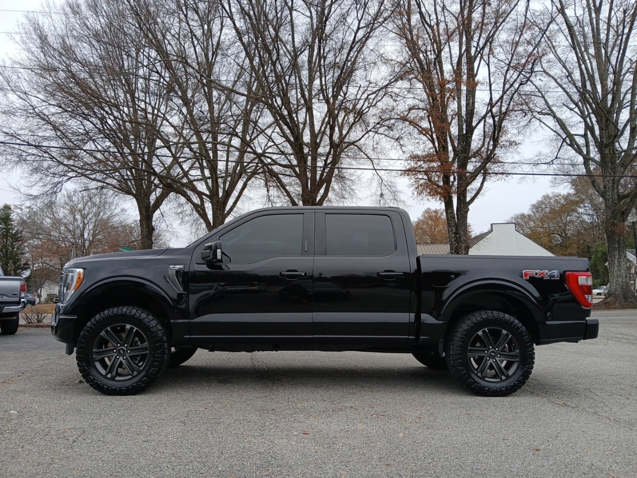 2021 Ford F-150 4WD SuperCab 145" Lariat