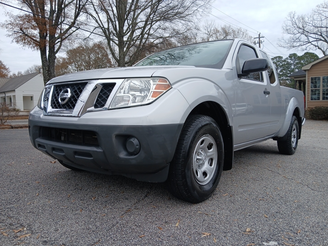 Nissan Frontier S King Cab I4 5MT 2WD 2019