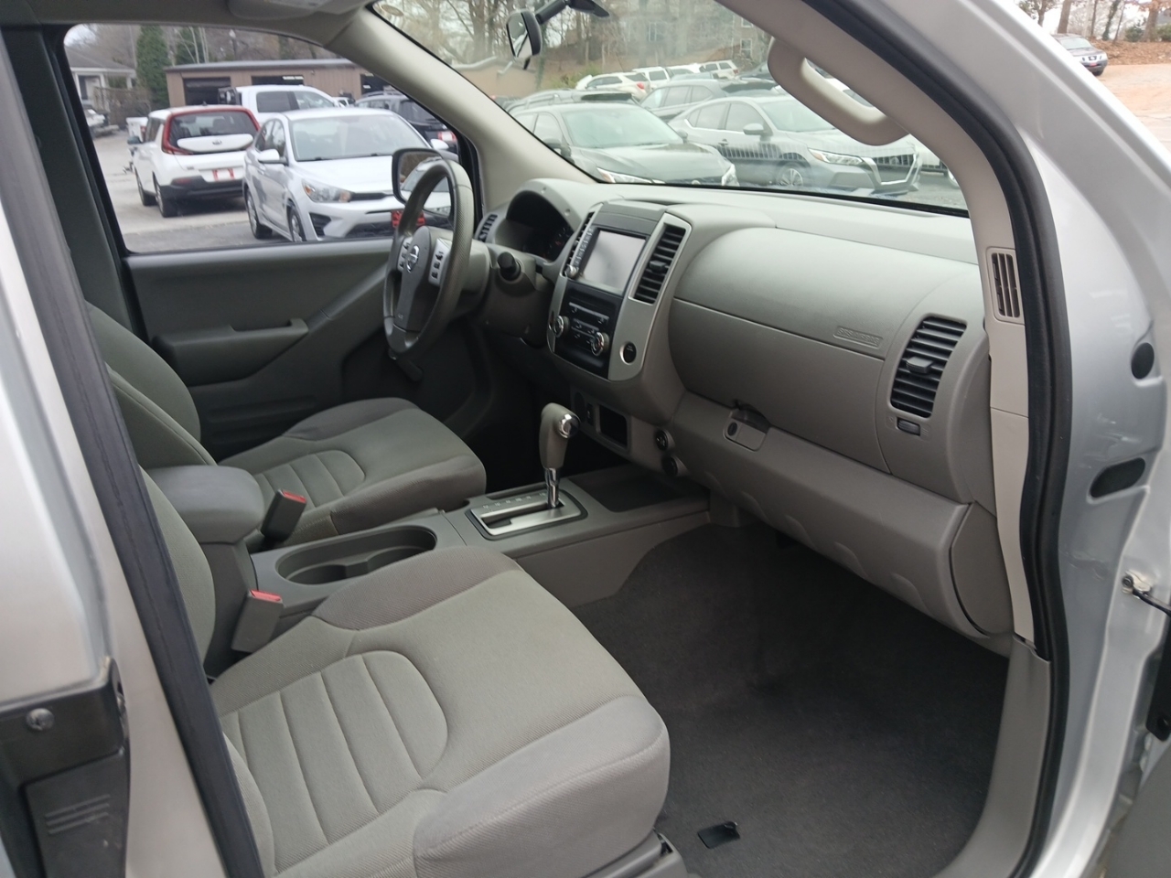 Nissan Frontier S King Cab I4 5MT 2WD 2019