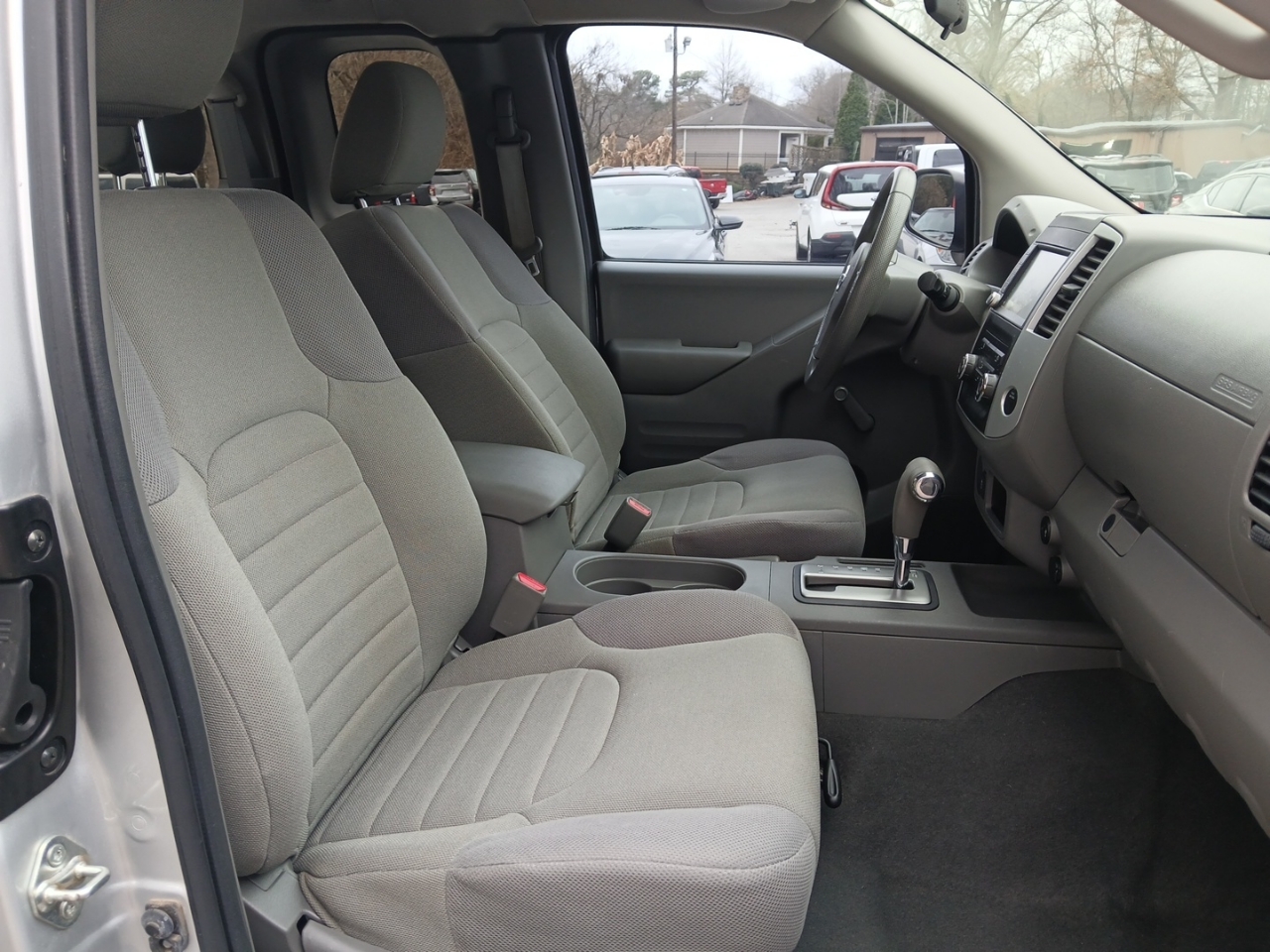 Nissan Frontier S King Cab I4 5MT 2WD 2019