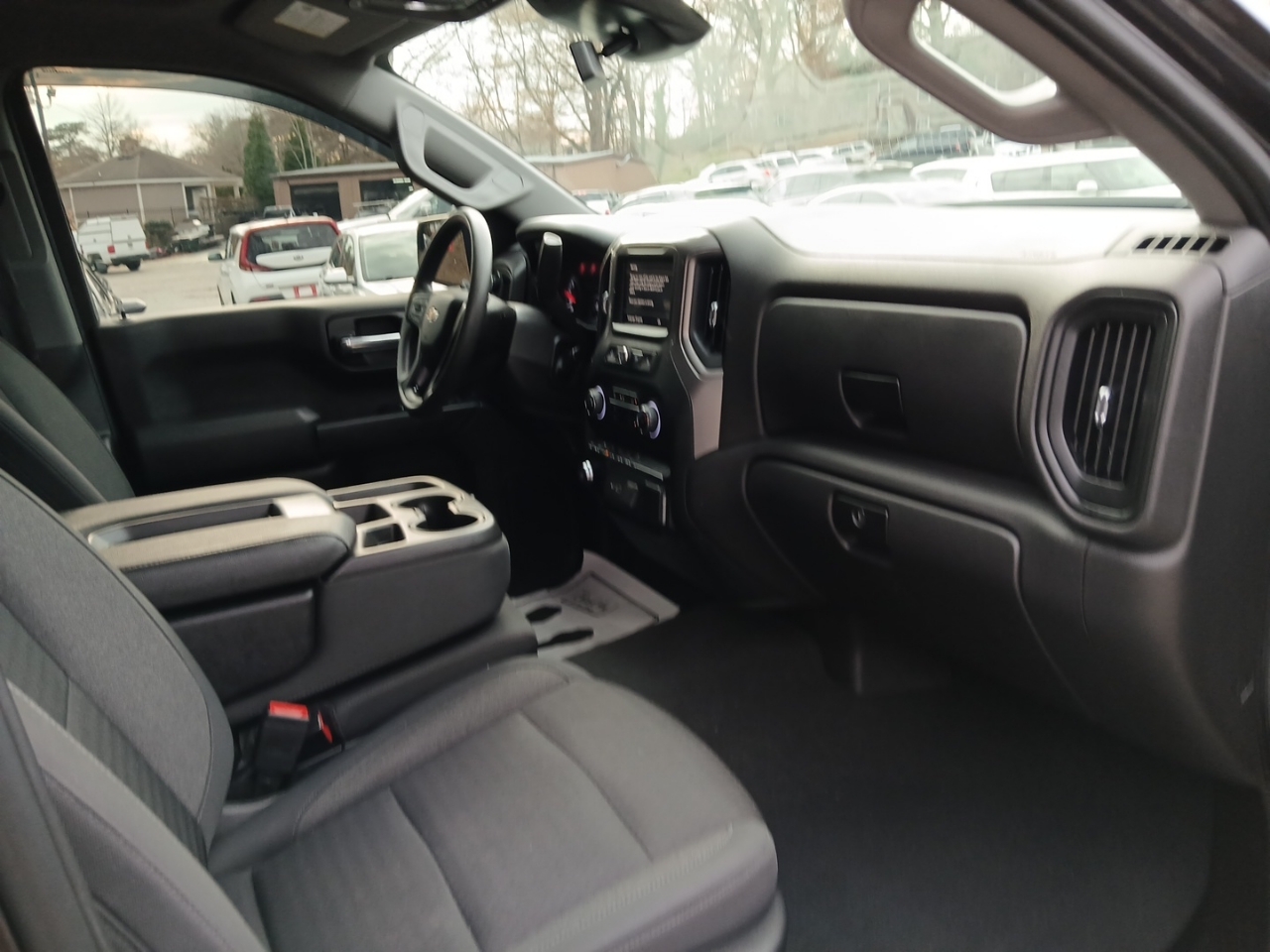 Chevrolet Silverado 1500 4WD Crew Cab 147" Custom 2022