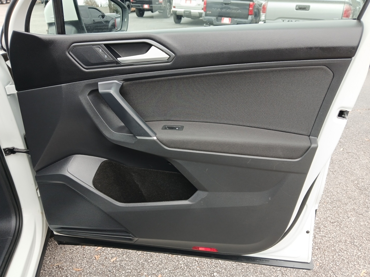 Volkswagen Tiguan S 4Motion 2018