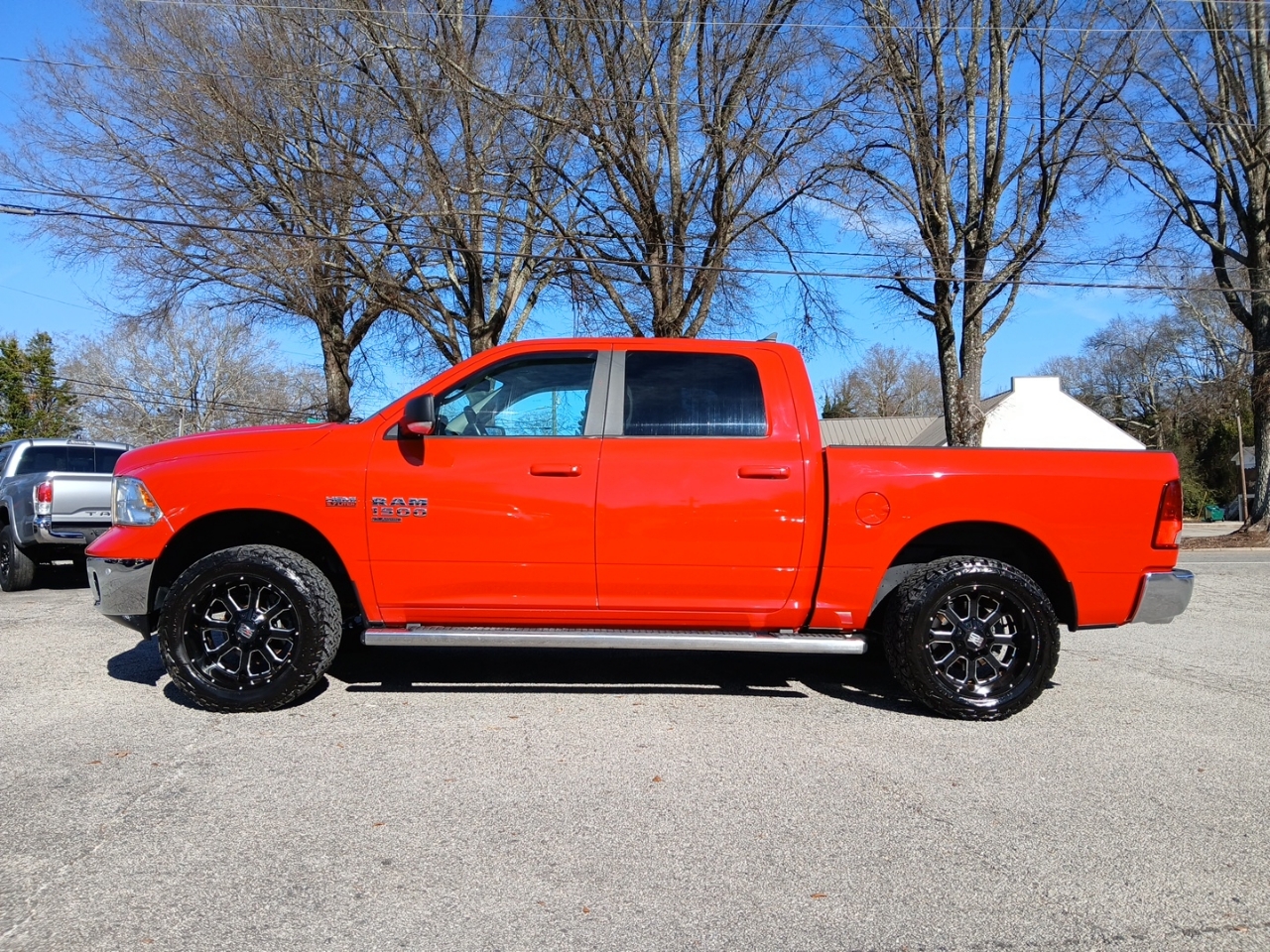 RAM 1500 Classic Tradesman Crew Cab SWB 4WD 2019