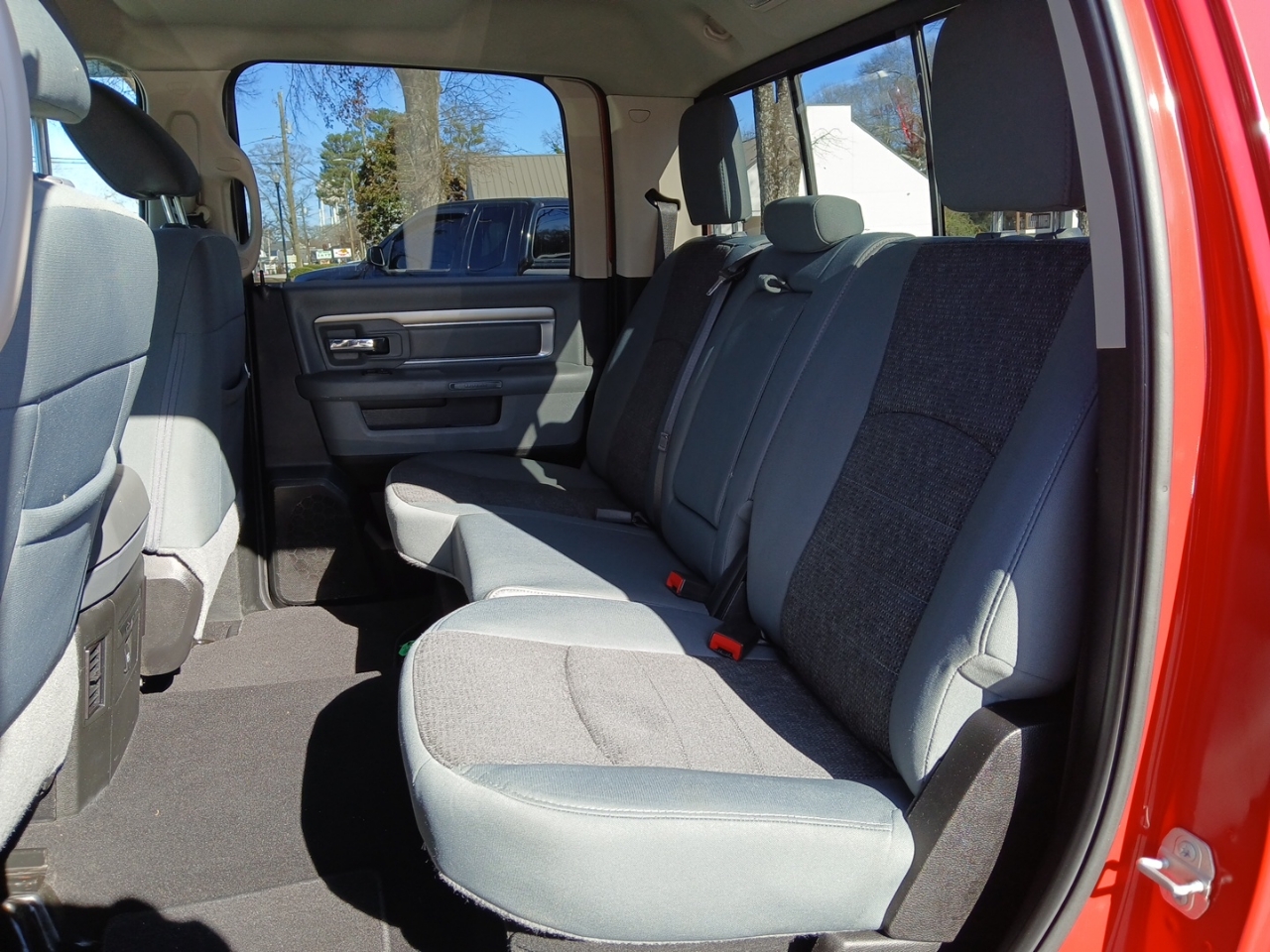 RAM 1500 Classic Tradesman Crew Cab SWB 4WD 2019