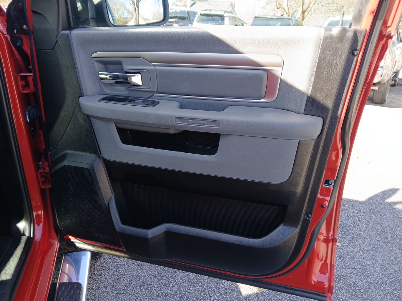 RAM 1500 Classic Tradesman Crew Cab SWB 4WD 2019