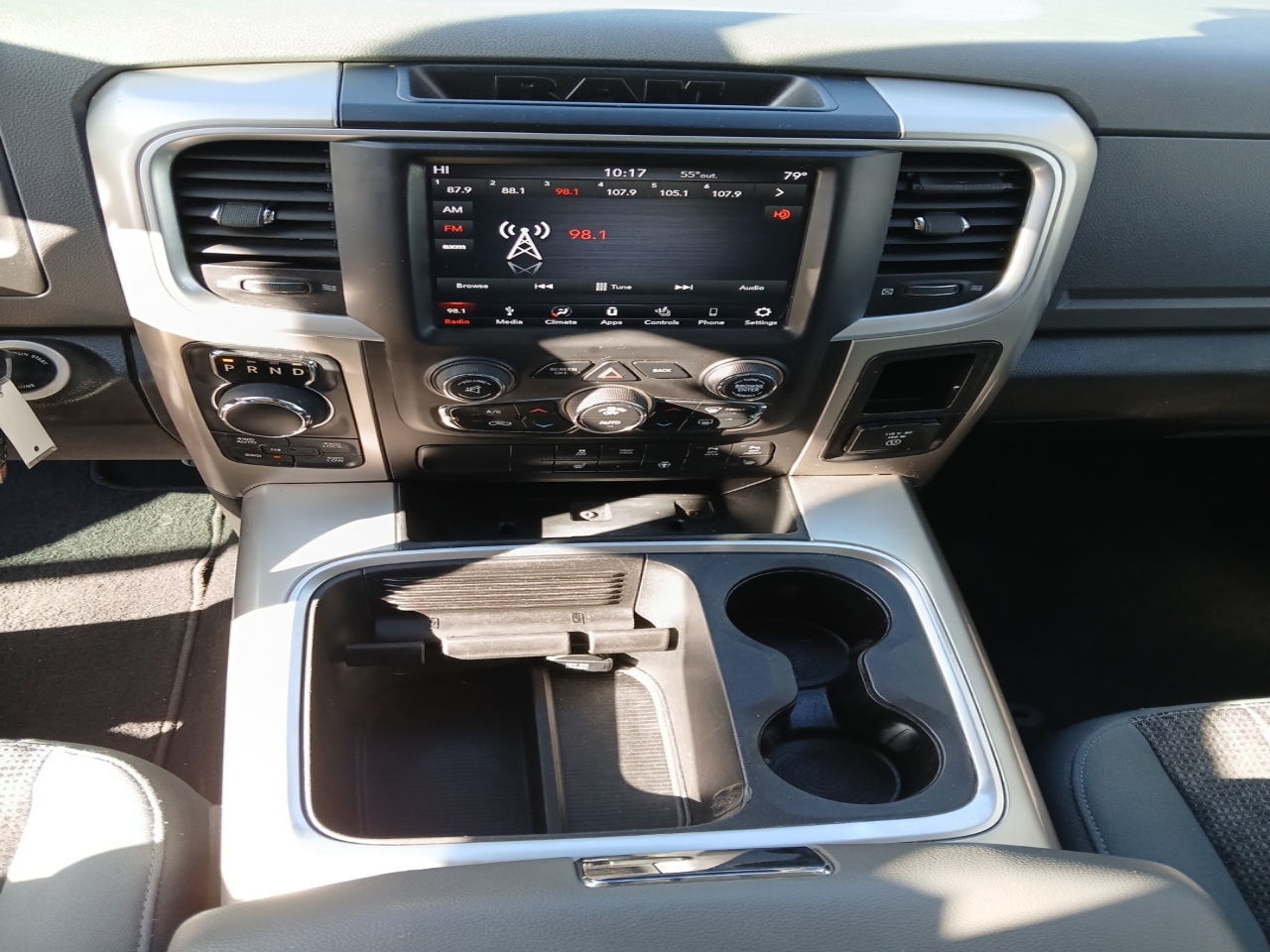 RAM 1500 Classic Tradesman Crew Cab SWB 4WD 2019