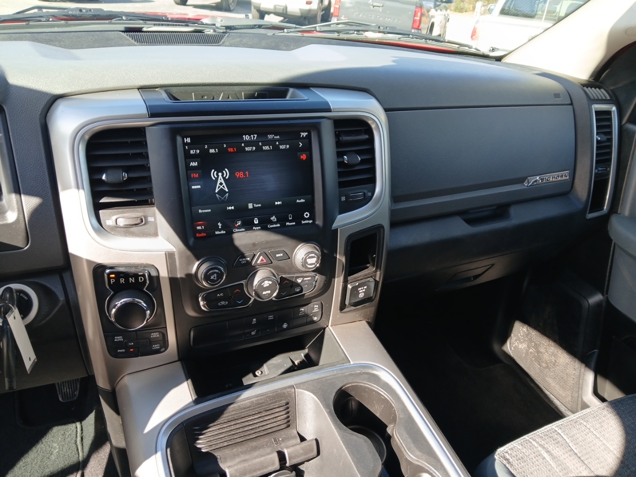 RAM 1500 Classic Tradesman Crew Cab SWB 4WD 2019