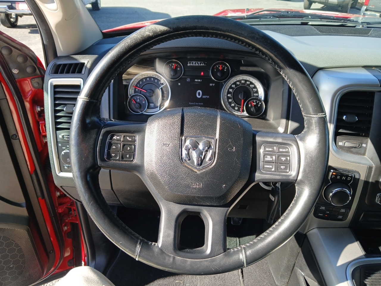 RAM 1500 Classic Tradesman Crew Cab SWB 4WD 2019