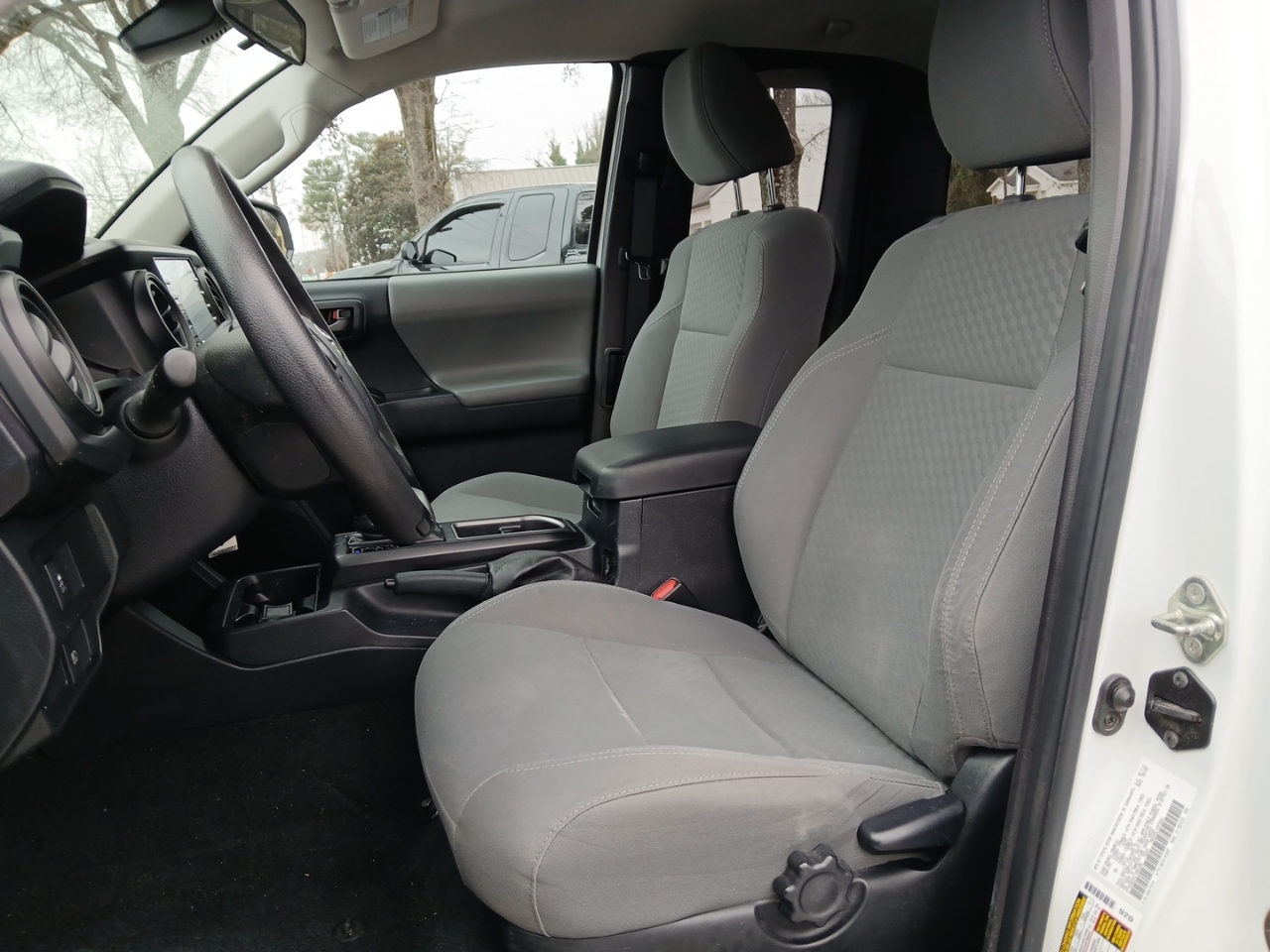 Toyota Tacoma 4WD Access Cab I4 AT (Natl) 2020