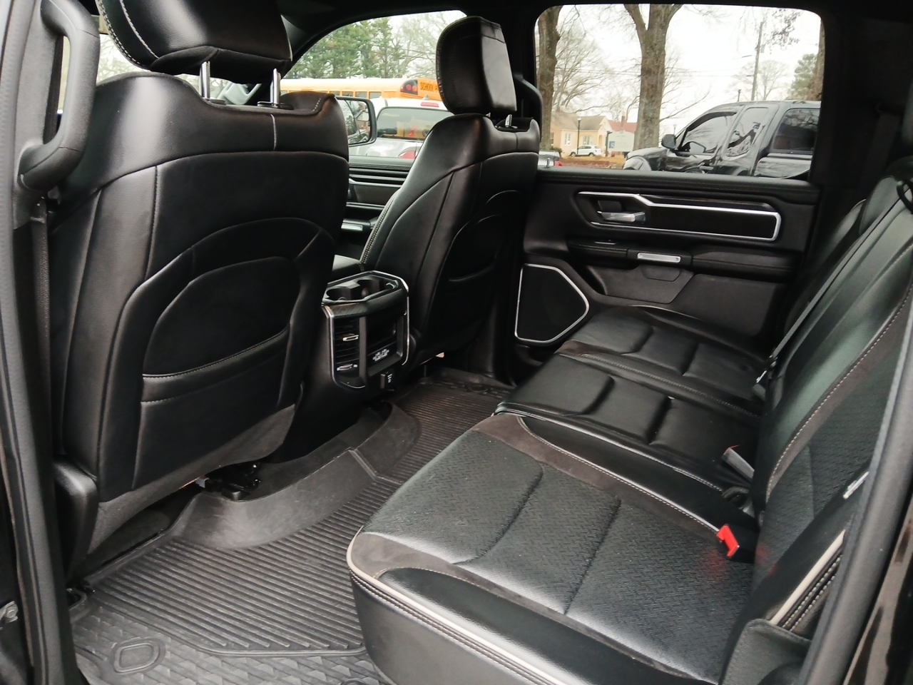 RAM 1500 Laramie Crew Cab LWB 4WD 2023