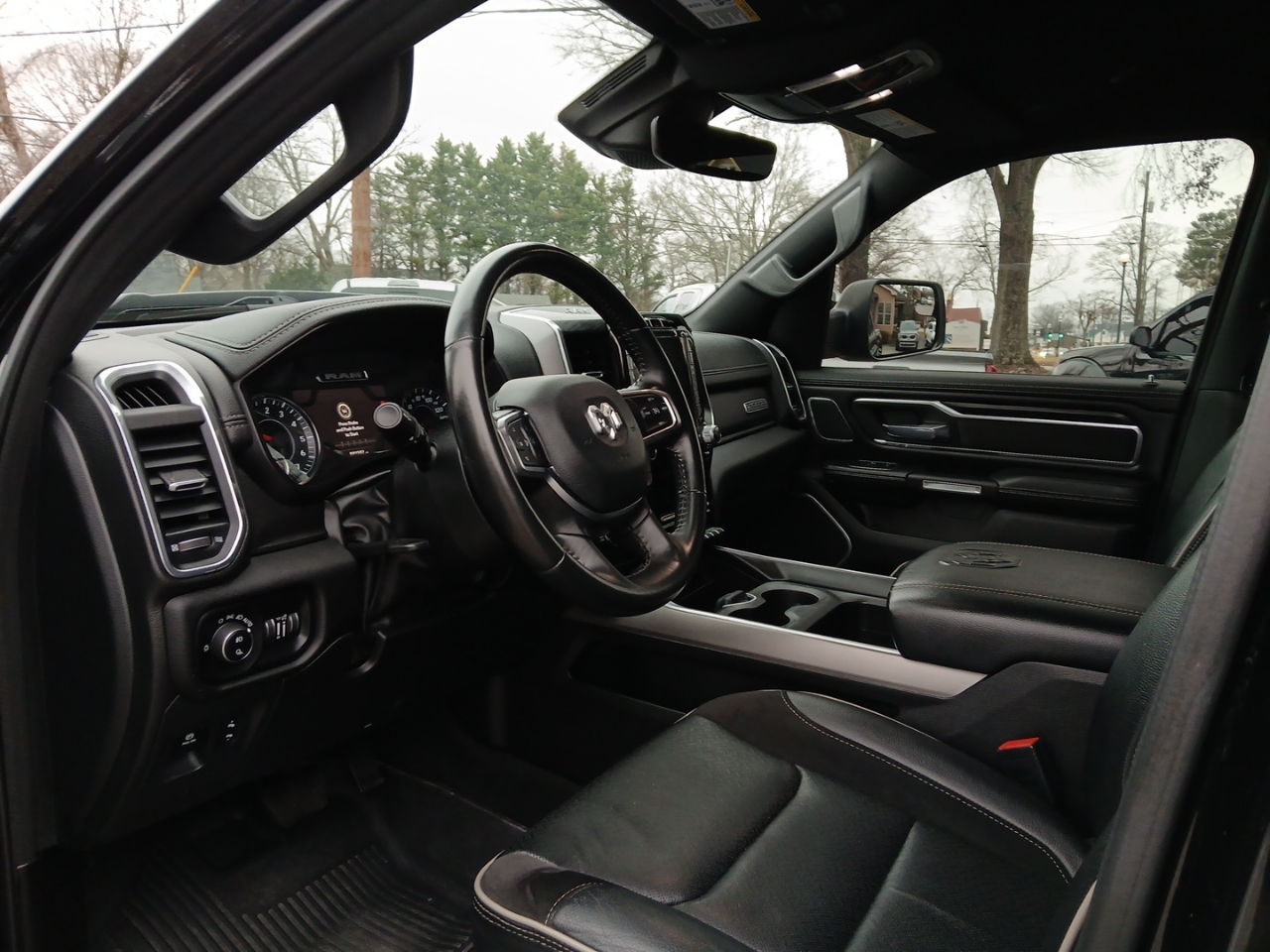 RAM 1500 Laramie Crew Cab LWB 4WD 2023