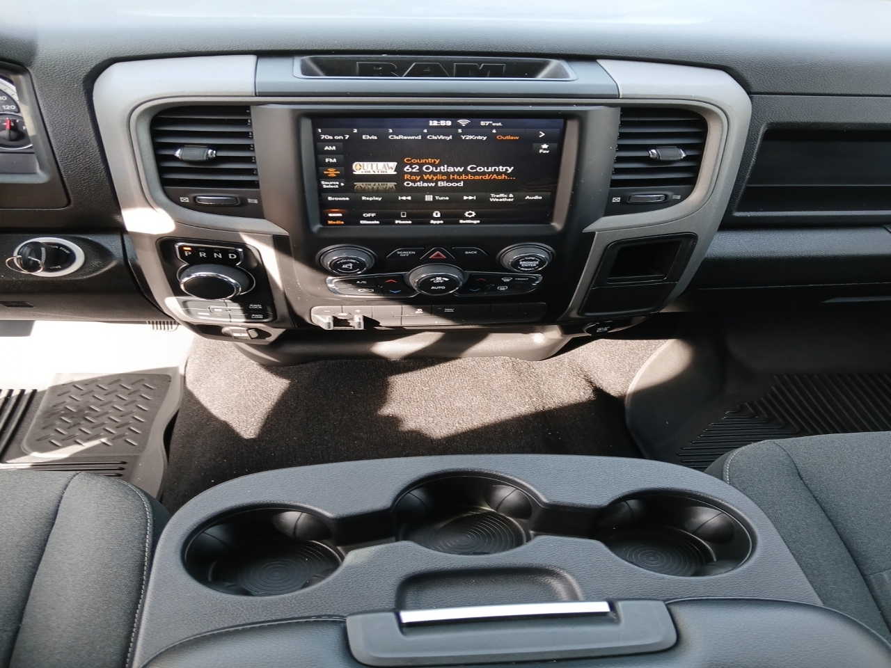 RAM 1500 Classic Tradesman Crew Cab SWB 4WD 2021