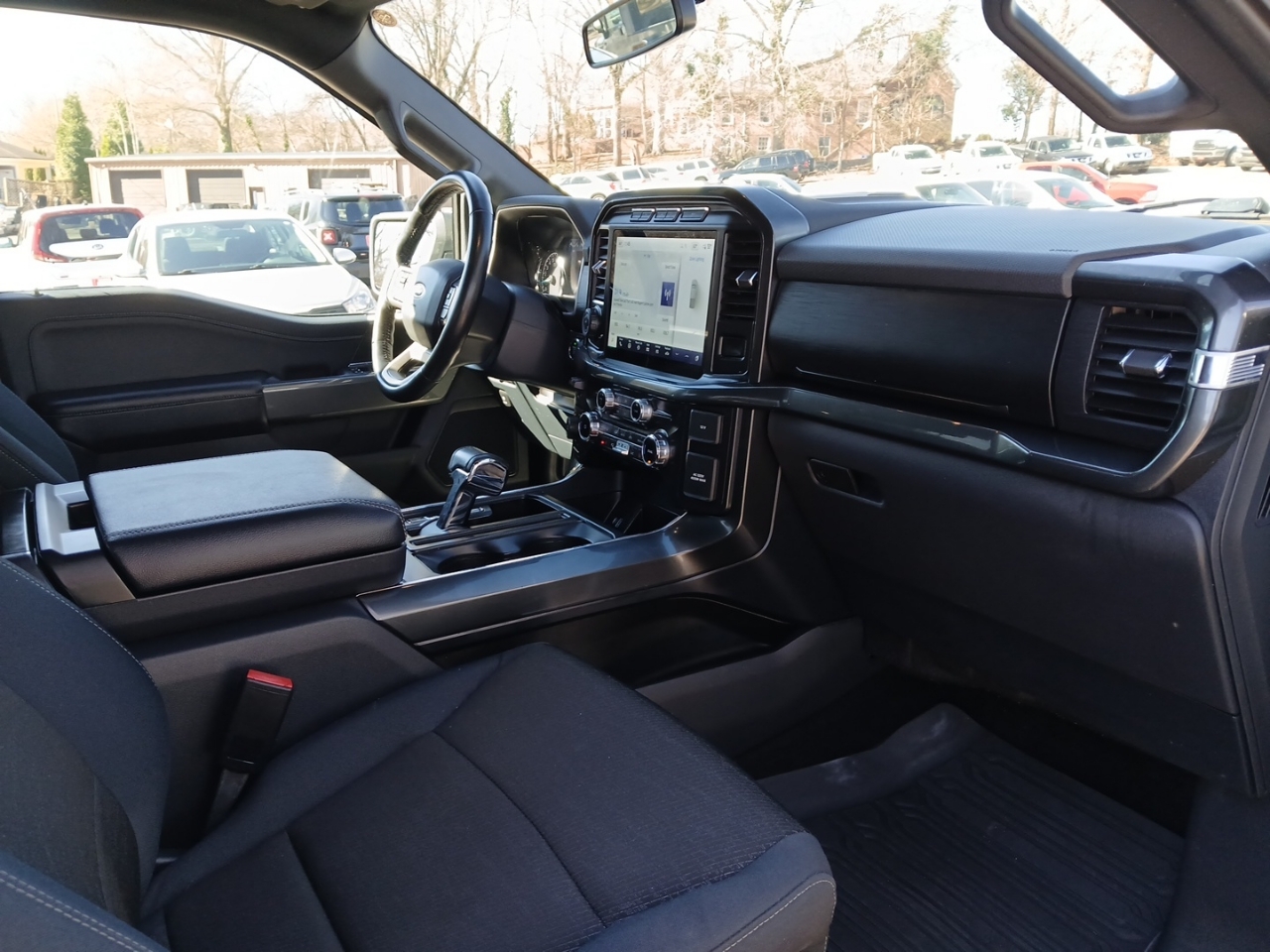 Ford F-150 4WD SuperCrew 145" XLT 2022