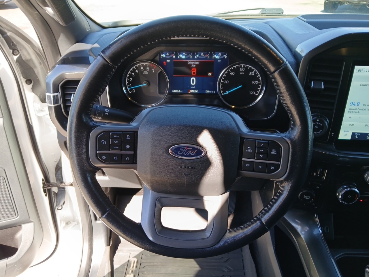 Ford F-150 4WD SuperCrew 145" XLT 2022