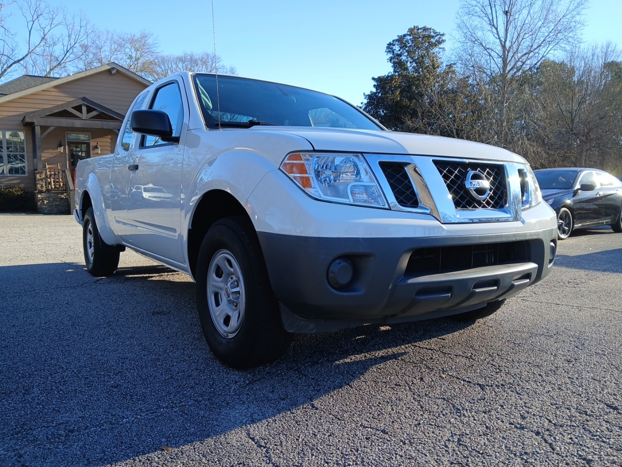 Nissan Frontier 2WD King Cab I4 Auto S 2019