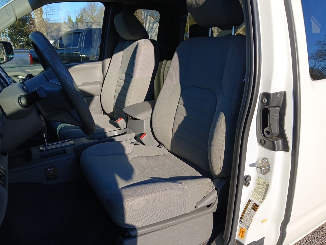 Nissan Frontier 2WD King Cab I4 Auto S 2019