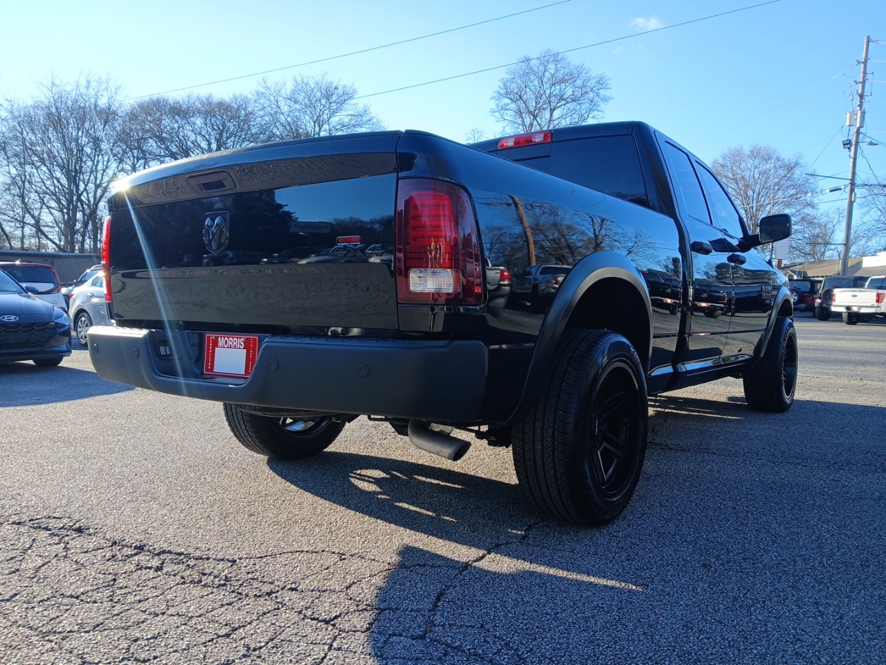 RAM 1500 4WD Quad Cab 140.5" Night 2020