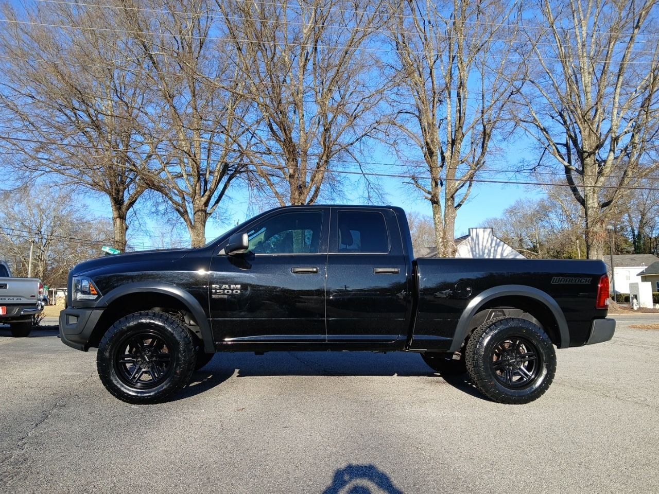 2020 RAM 1500 4WD Quad Cab 140.5" Night