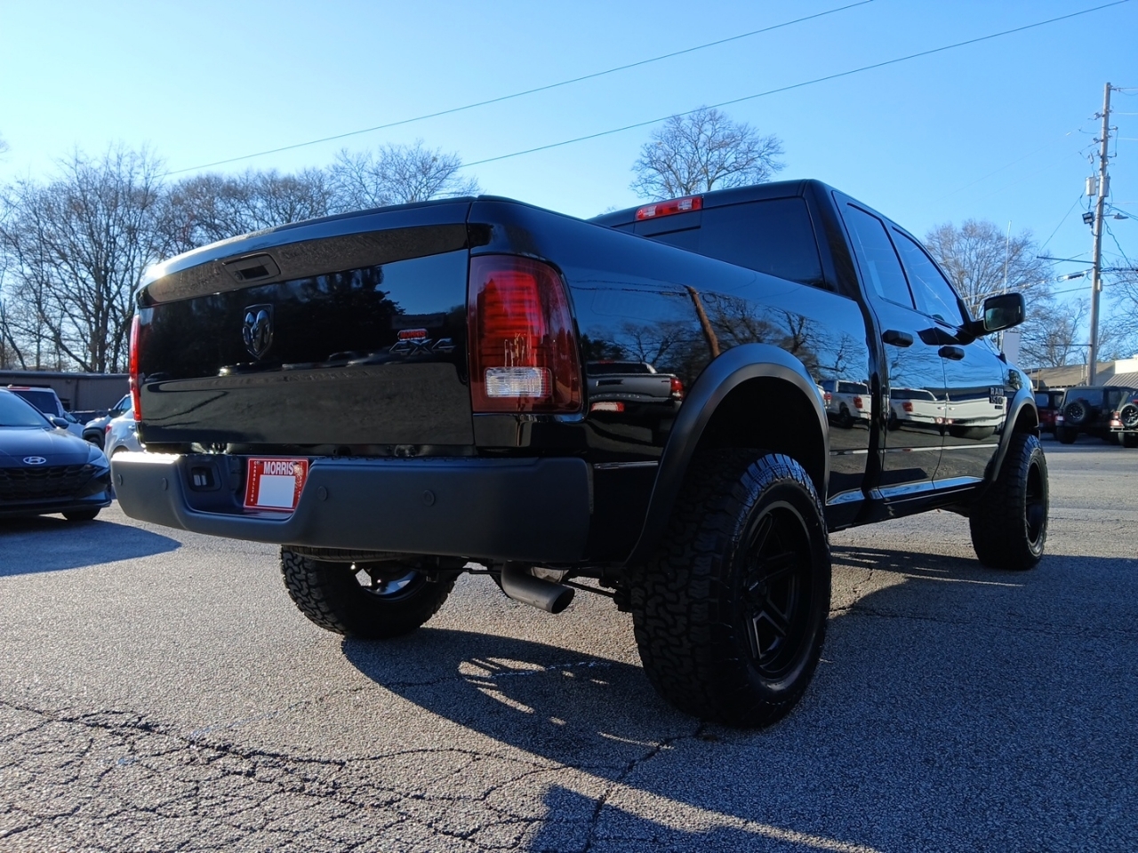 RAM 1500 4WD Quad Cab 140.5" Night 2020