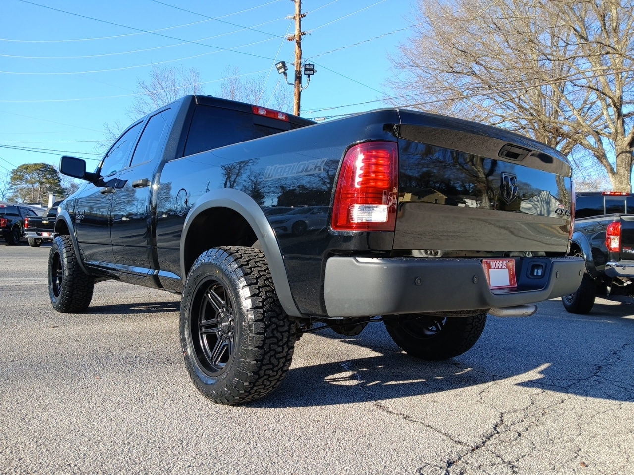 RAM 1500 4WD Quad Cab 140.5" Night 2020