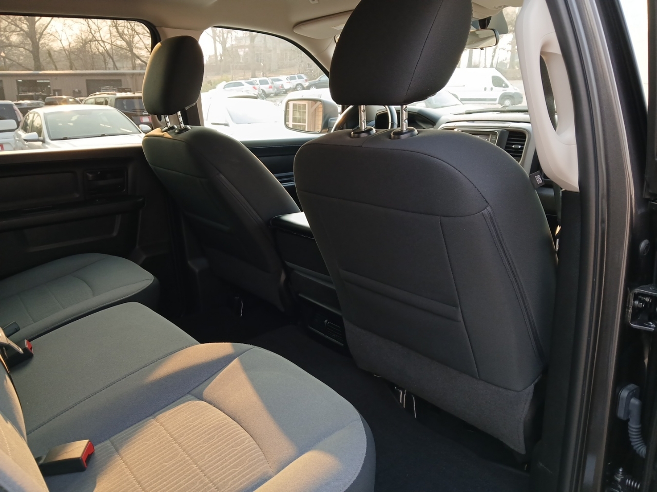 RAM 1500 Classic Tradesman Crew Cab SWB 2WD 2022