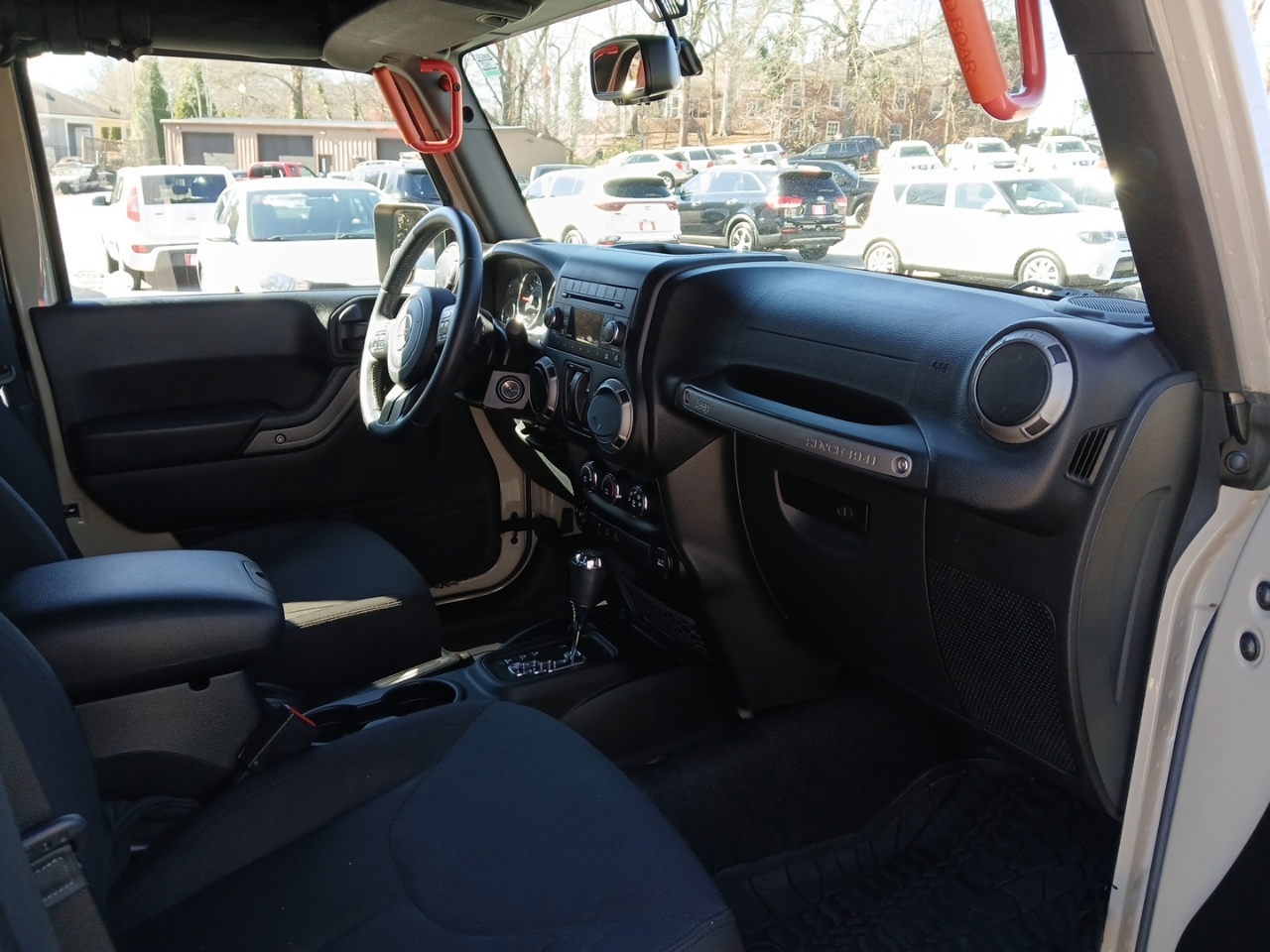 Jeep Wrangler Sport 4WD 2016