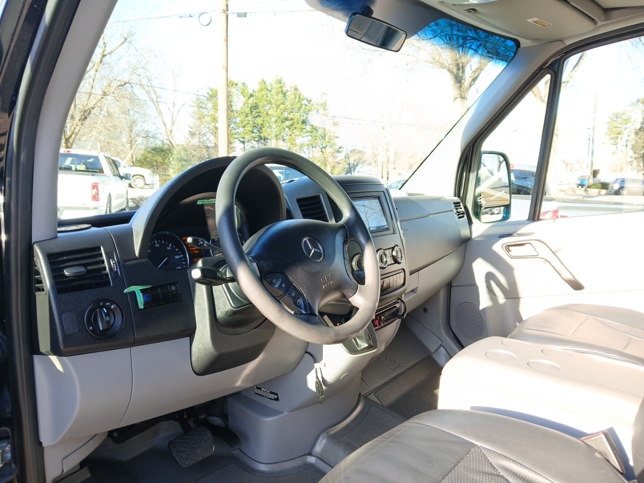 Mercedes-Benz Sprinter 2500 Passenger Van High Roof 144-in. WB 2013