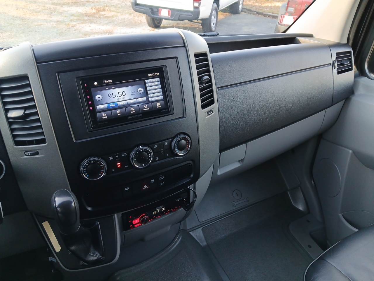 Mercedes-Benz Sprinter 2500 Passenger Van High Roof 144-in. WB 2013