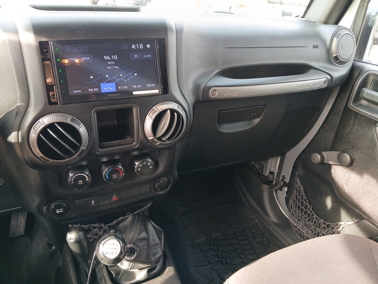 Jeep Wrangler Sport 4WD 2015