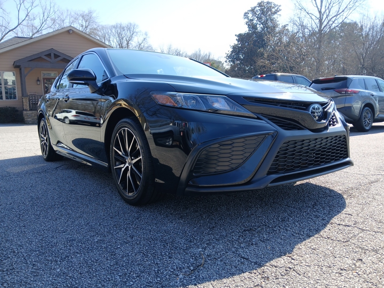 Toyota Camry SE Nightshade Edition 2024