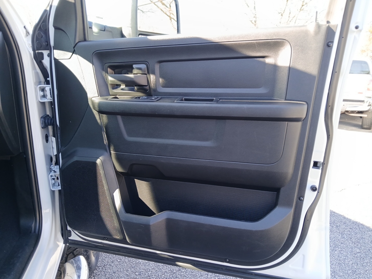 RAM 2500 Tradesman Crew Cab SWB 4WD 2023