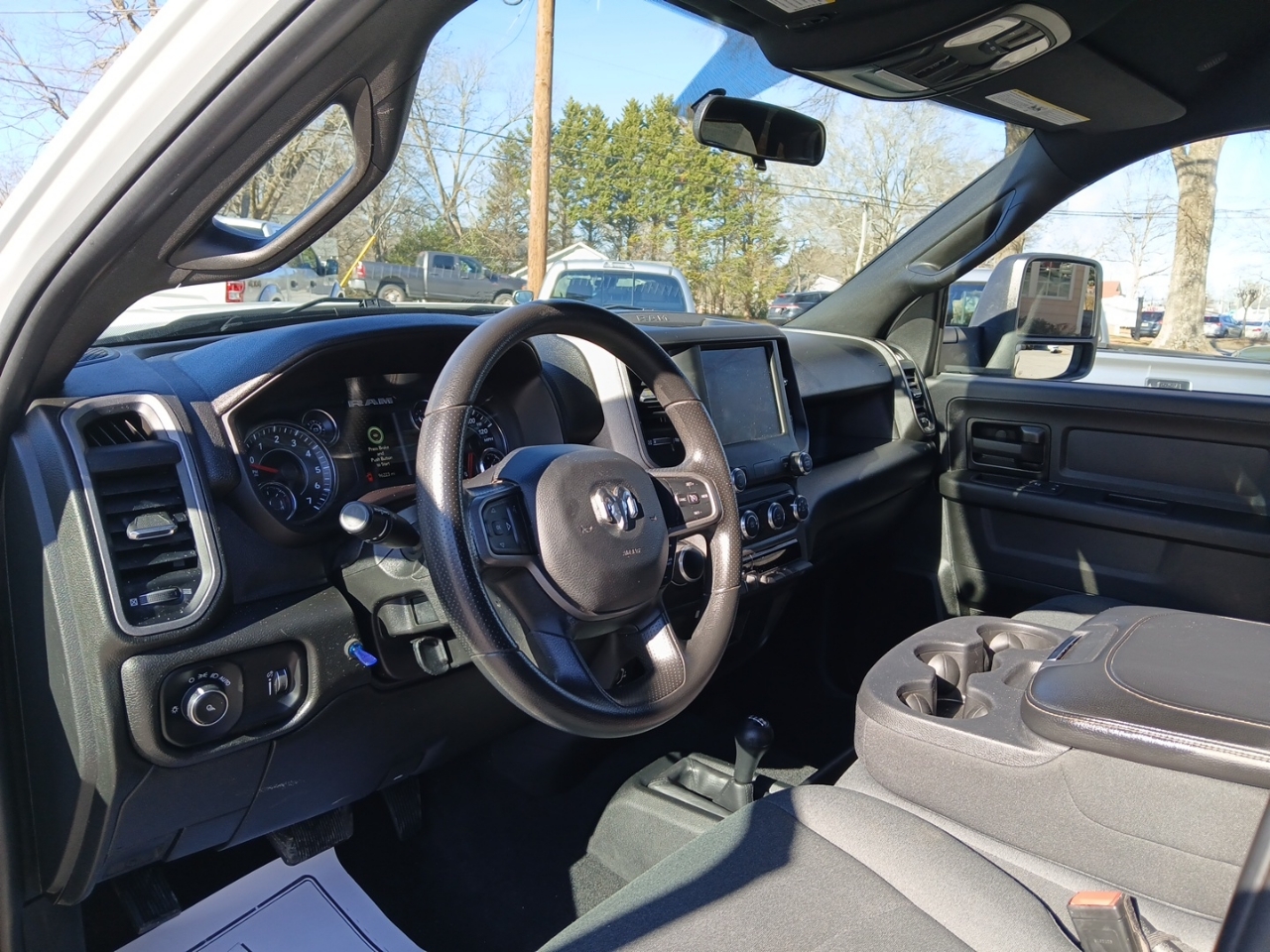 RAM 2500 Tradesman Crew Cab SWB 4WD 2023