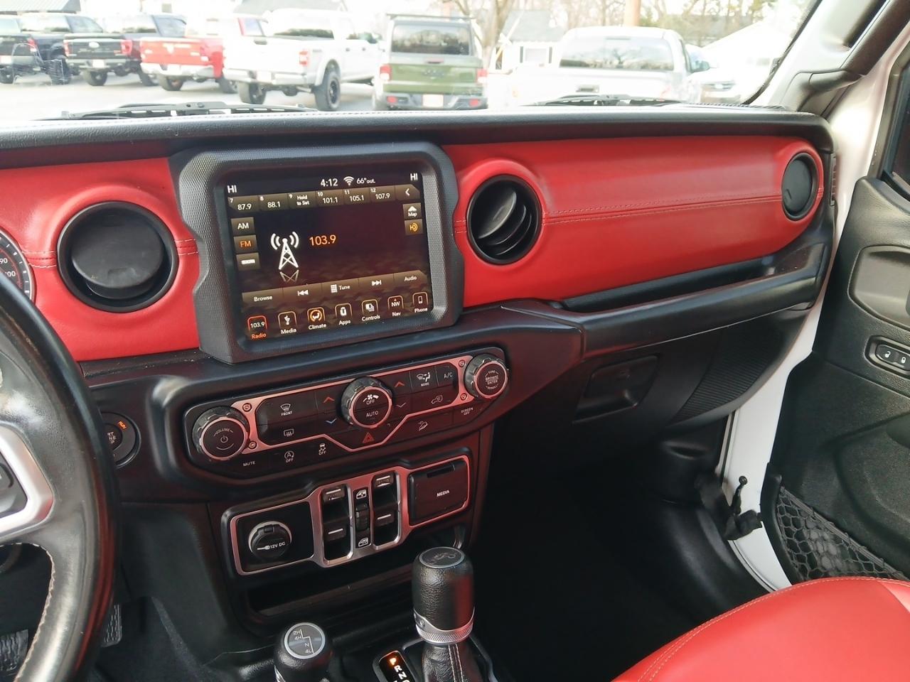 Jeep Wrangler Unlimited Sahara 2019