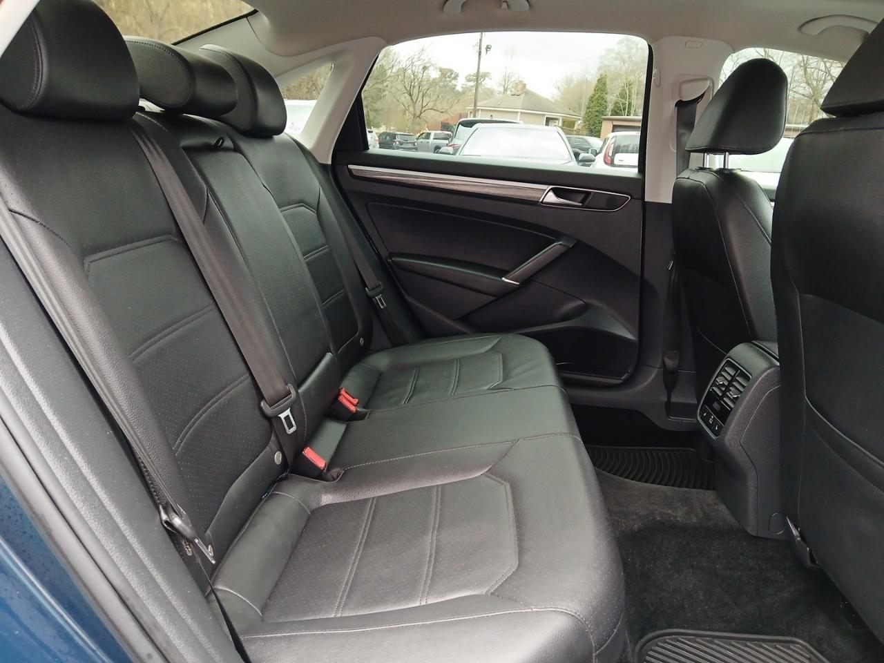 Volkswagen Passat SE 2018