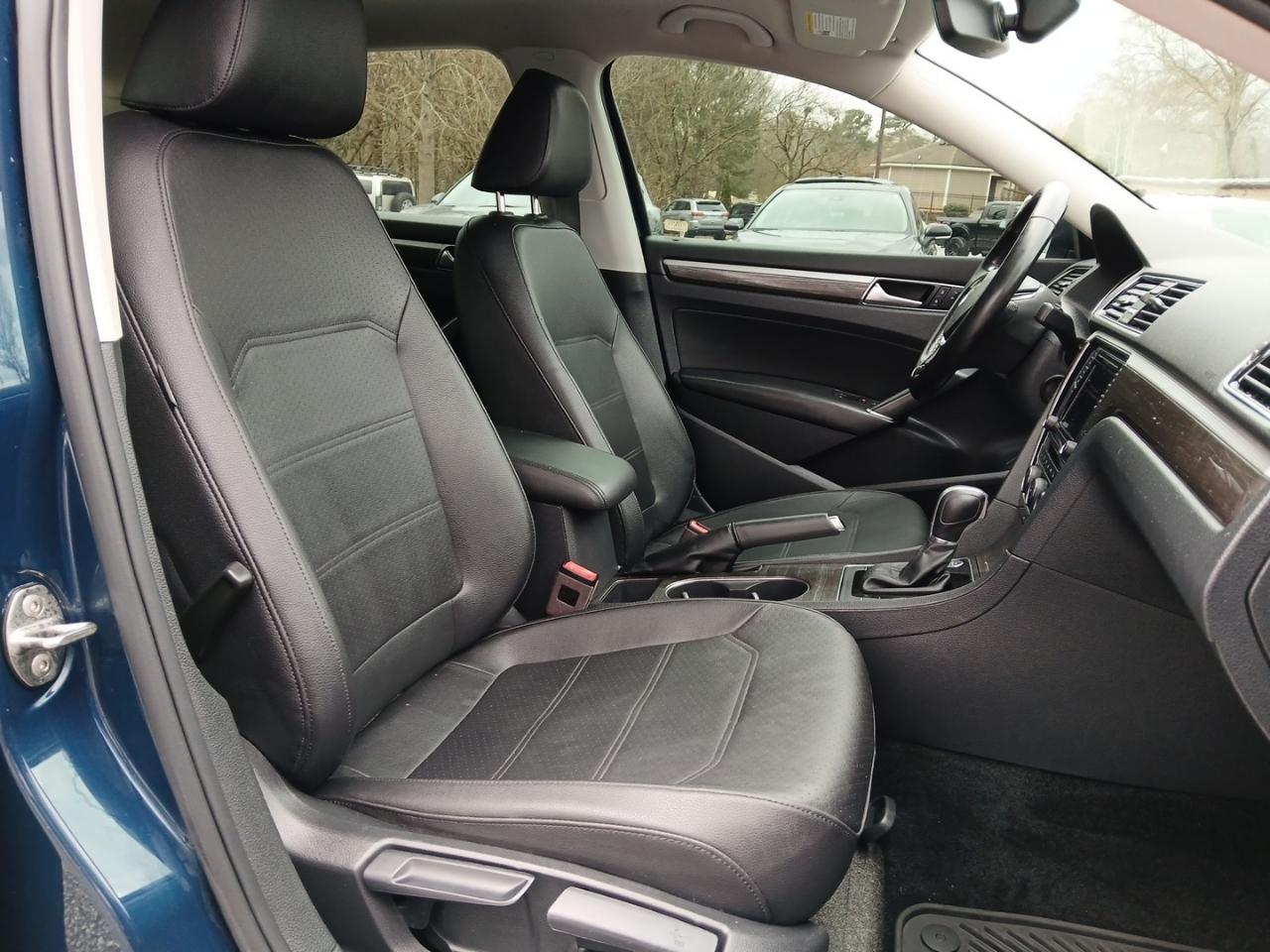 Volkswagen Passat SE 2018