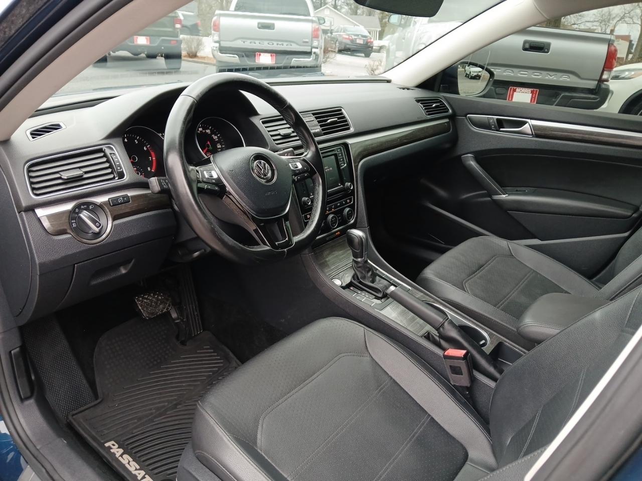 Volkswagen Passat SE 2018