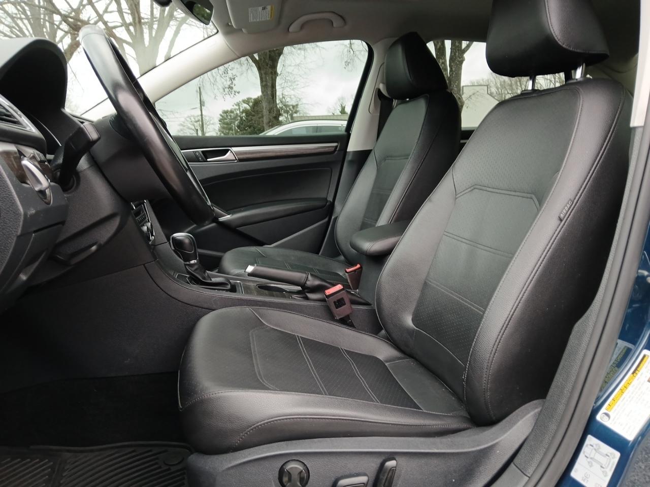 Volkswagen Passat SE 2018