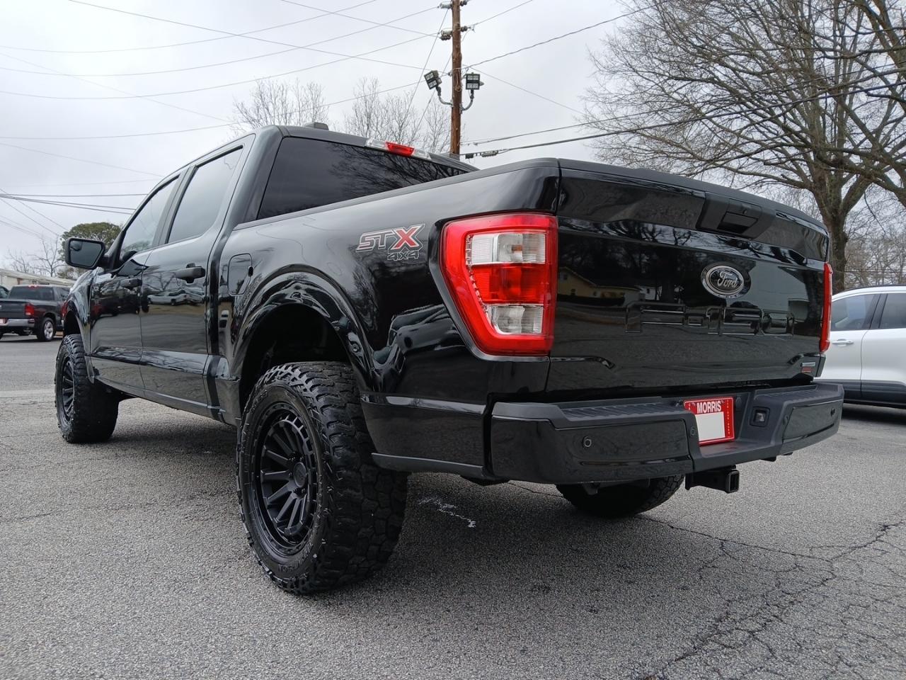 Ford F-150 4WD SuperCrew 145" STX 2021