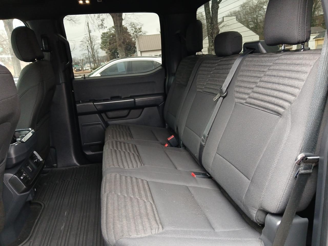 Ford F-150 4WD SuperCrew 145" STX 2021