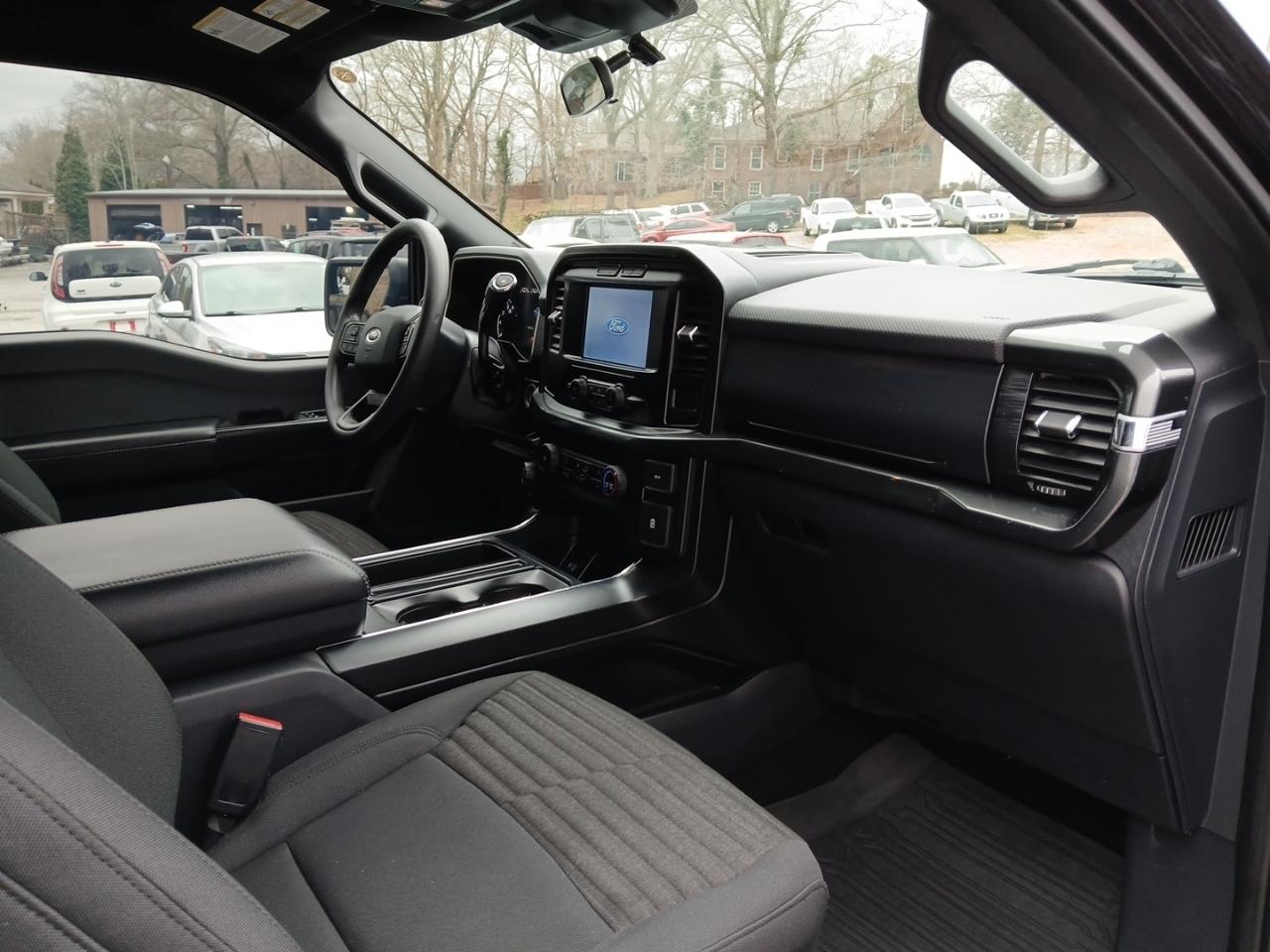 Ford F-150 4WD SuperCrew 145" STX 2021