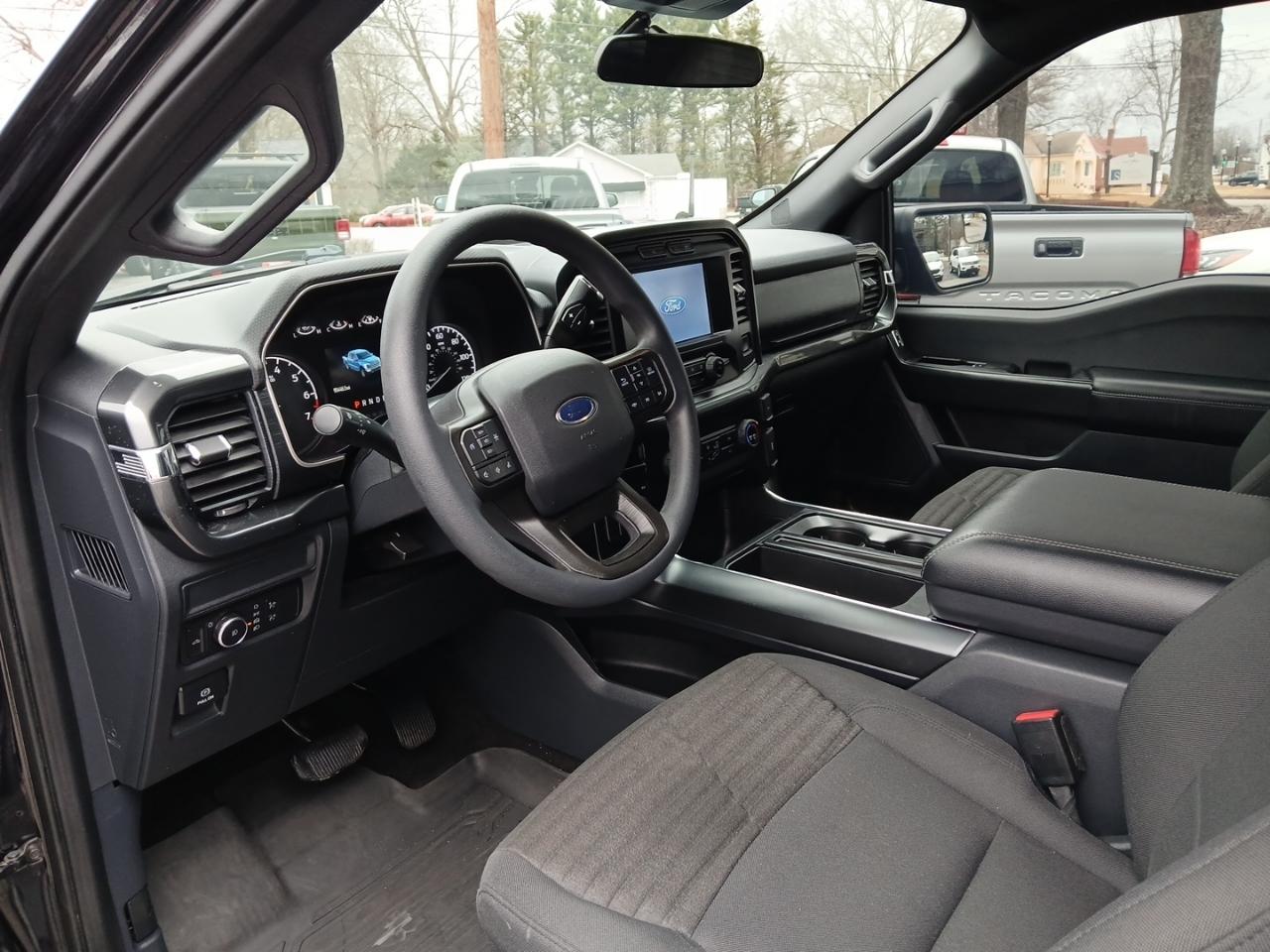 Ford F-150 4WD SuperCrew 145" STX 2021