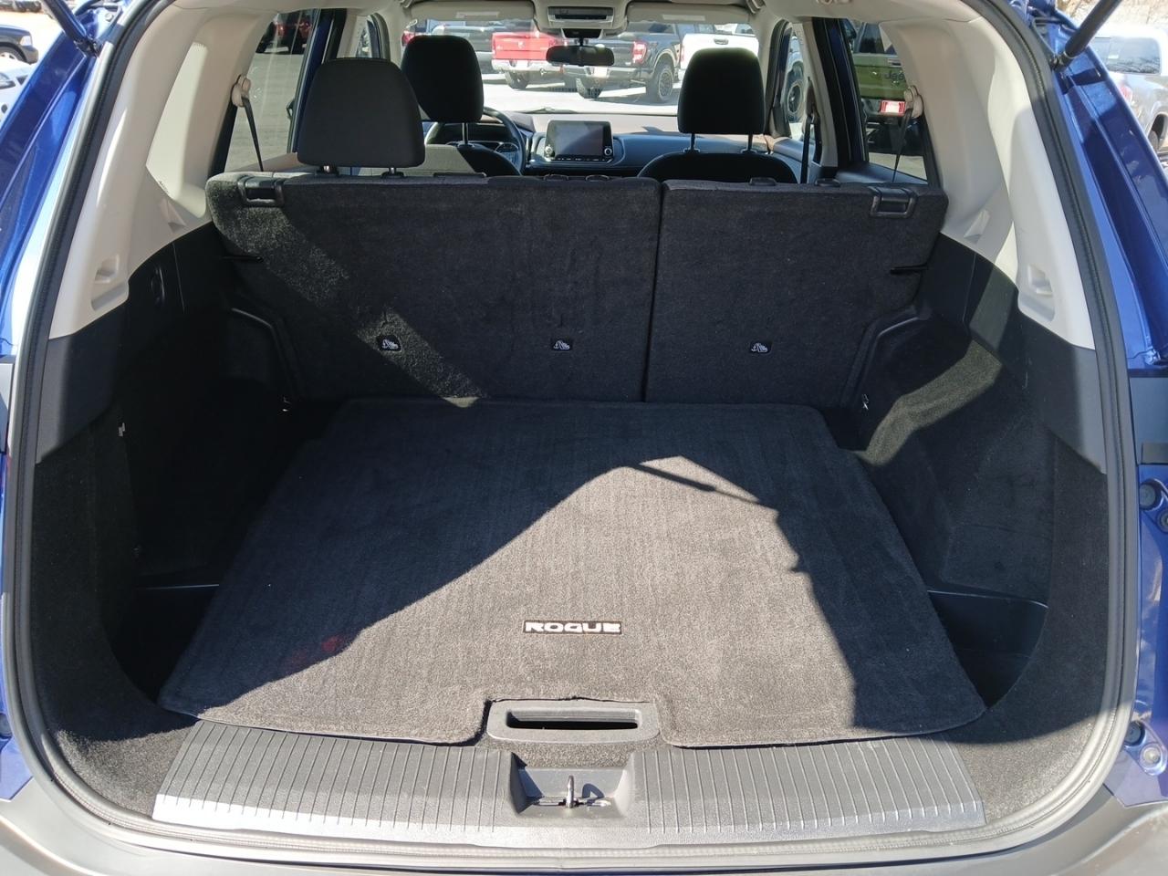 Nissan Rogue SV 2021