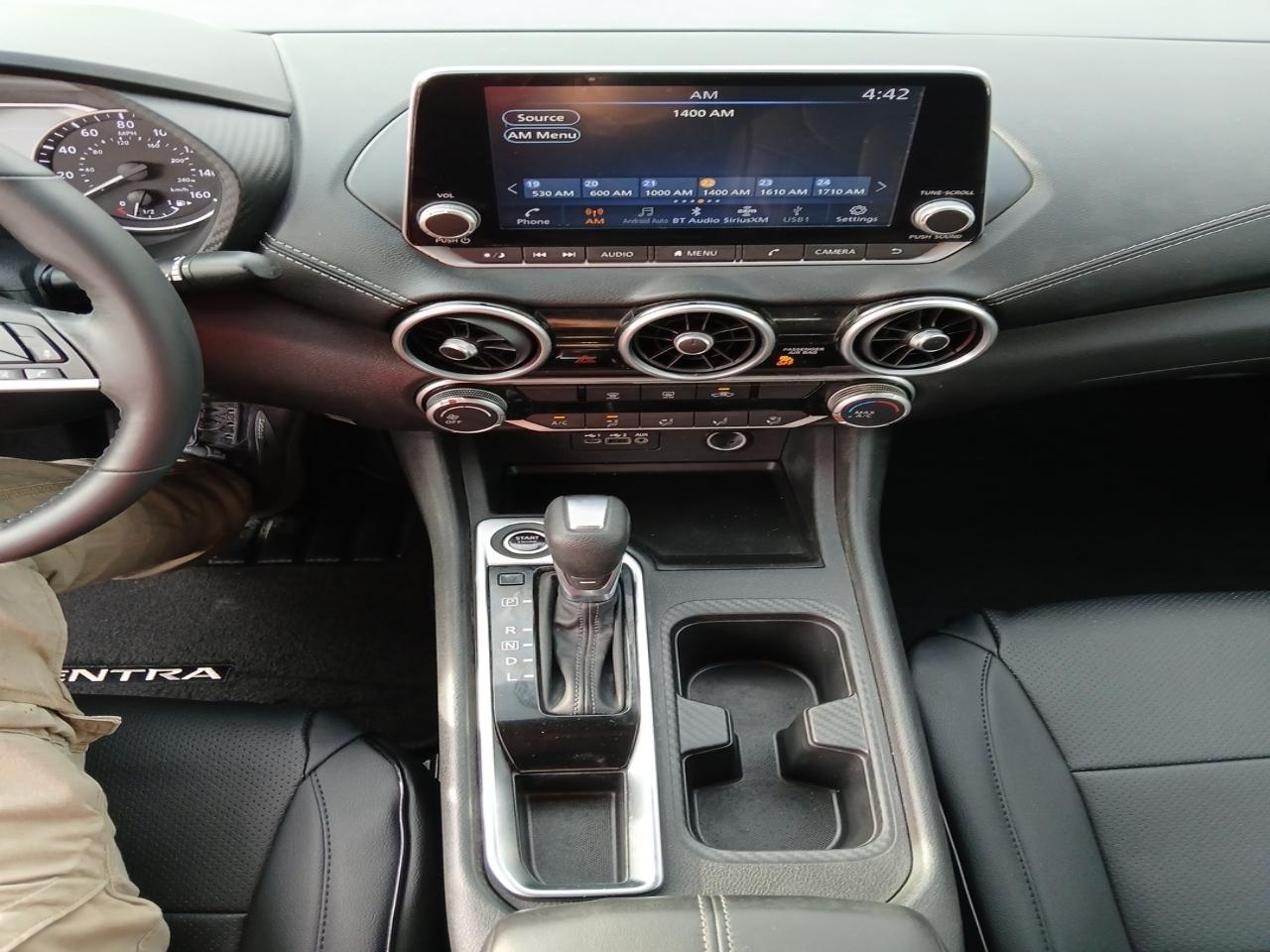 Nissan Sentra SV 2022