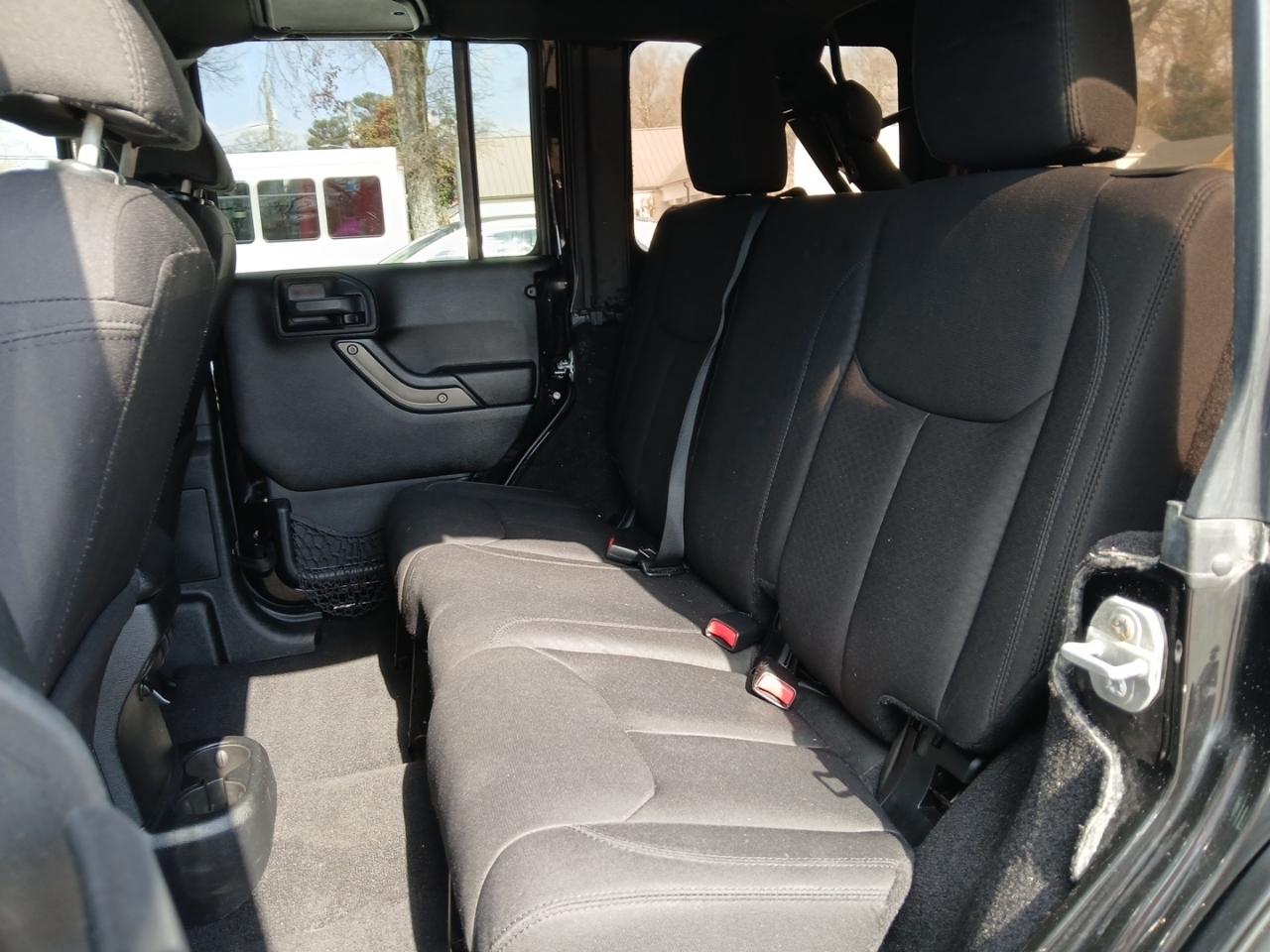 Jeep Wrangler Unlimited Sport 4WD 2015