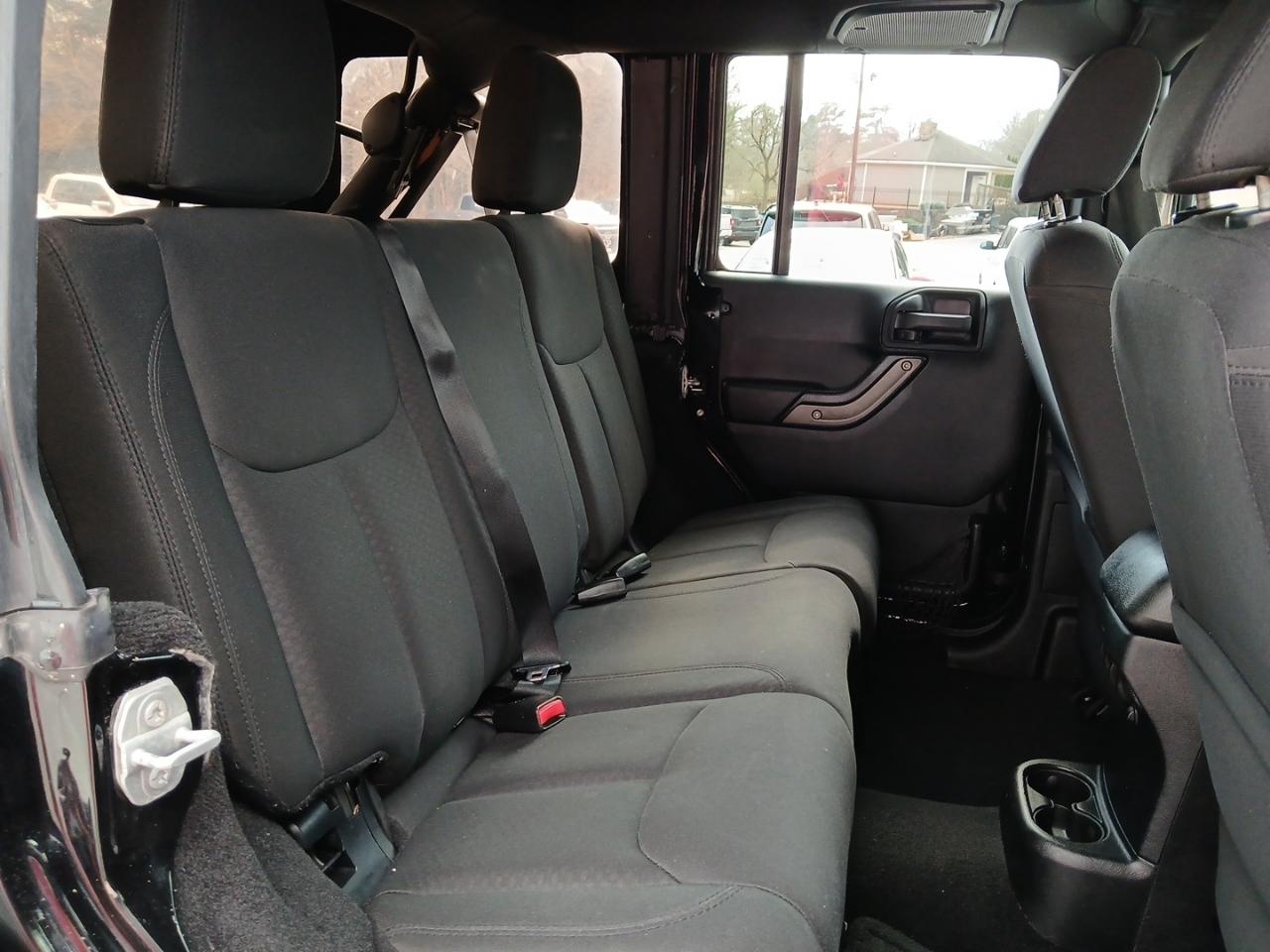 Jeep Wrangler Unlimited Sport 4WD 2015