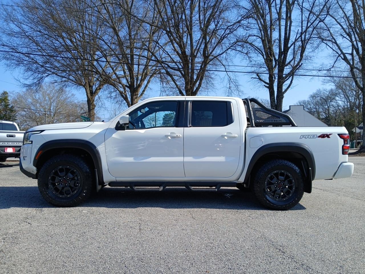 2022 Nissan Frontier S Crew Cab 4WD
