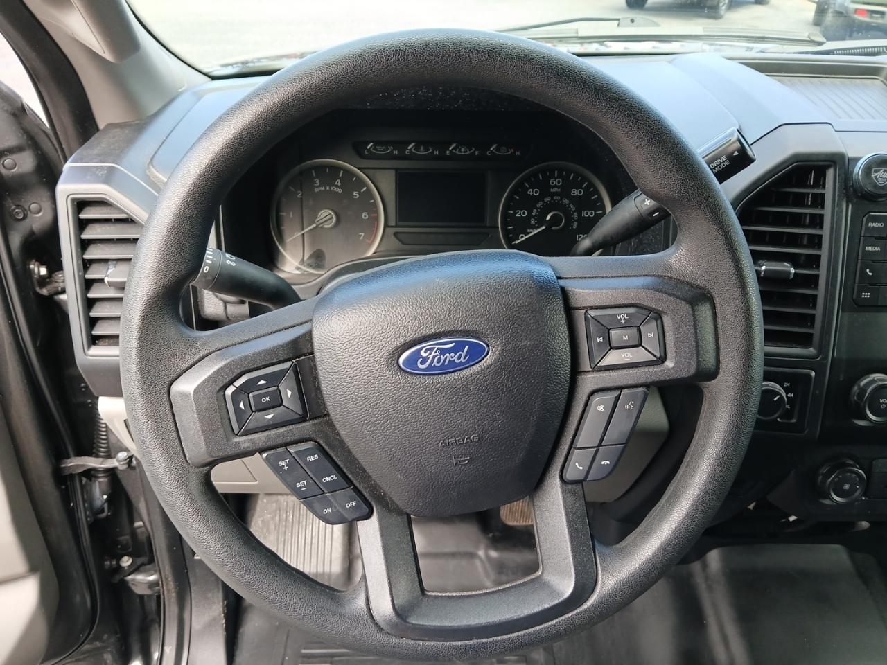 Ford F-150 4WD SuperCrew 145" XL 2020