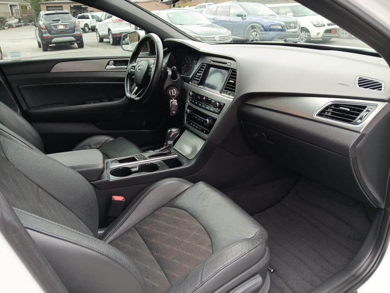 Hyundai Sonata Sport 2.0T 2017