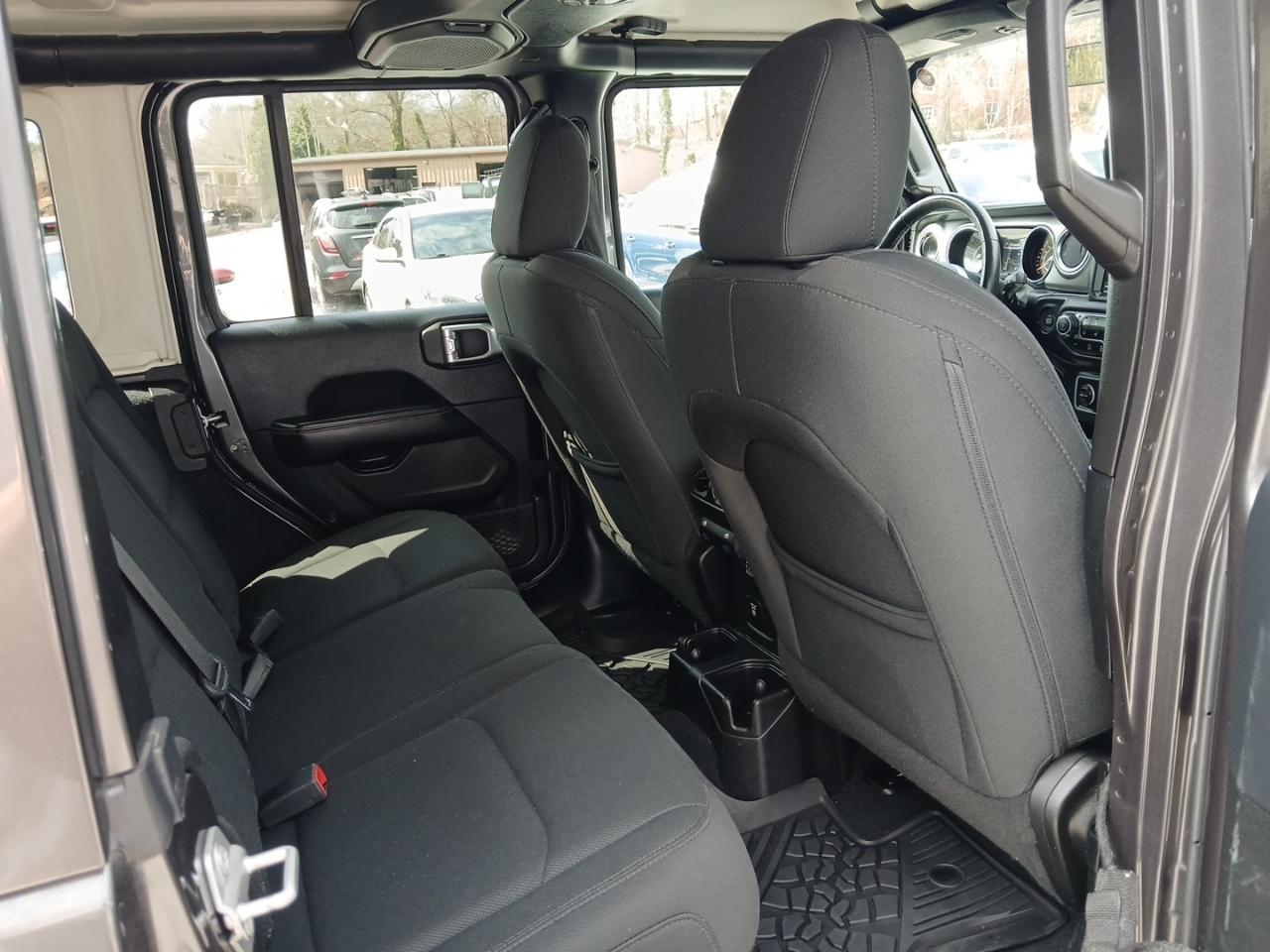 Jeep Wrangler Unlimited Sahara 2018