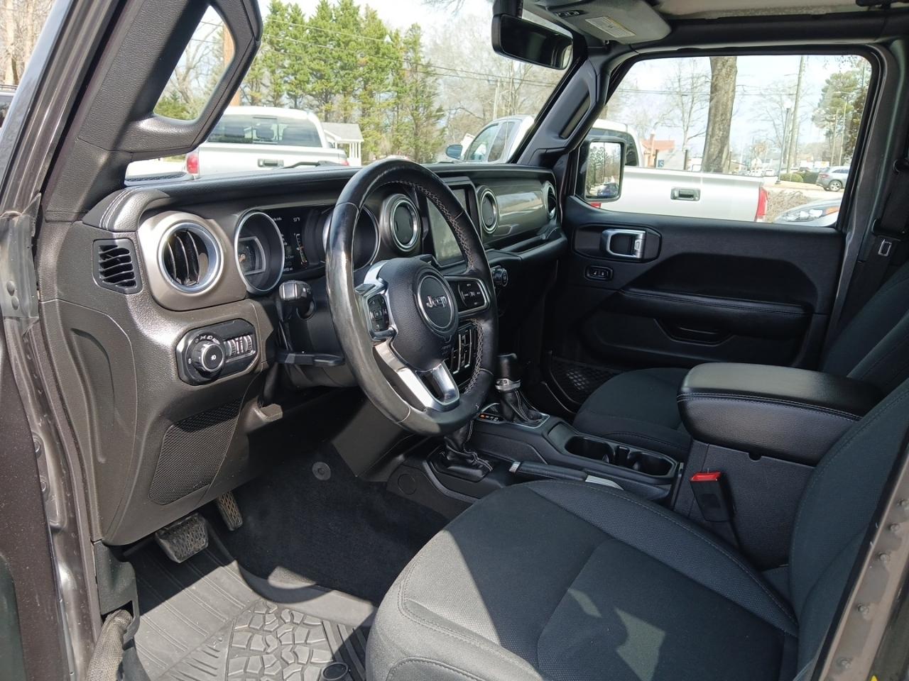 Jeep Wrangler Unlimited Sahara 2018